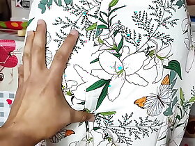 Grabo a mi Madrastra Caliente Cocinando - Mi Marido Trabaja Mucho asi que mi Hijastro Toma su Lugar